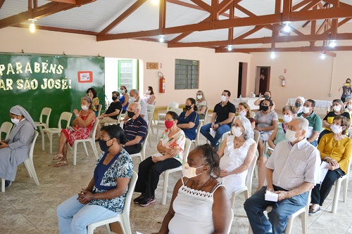 Cerimônia religiosa atrai cerca de 50 colaboradores ao Lar São José