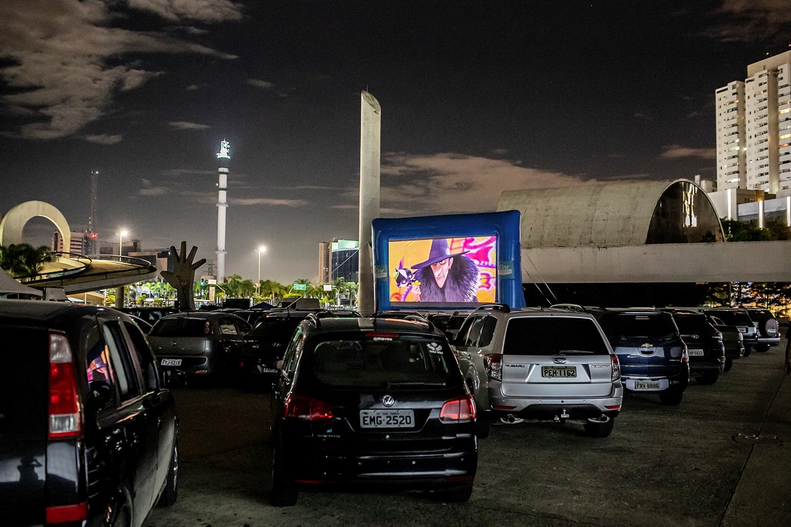 Cine Autorama traz sessões de cinema drive-in gratuitas na próxima semana