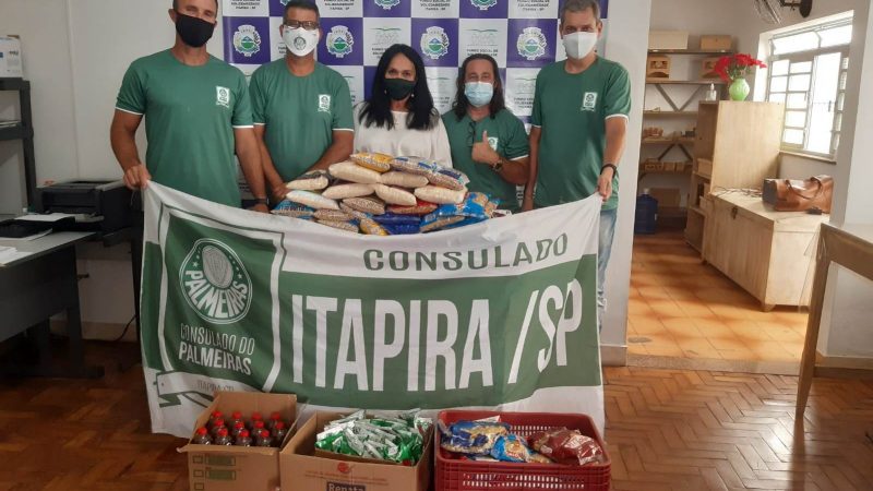 Consulado do Palmeiras de Itapira faz doação ao Fundo Social