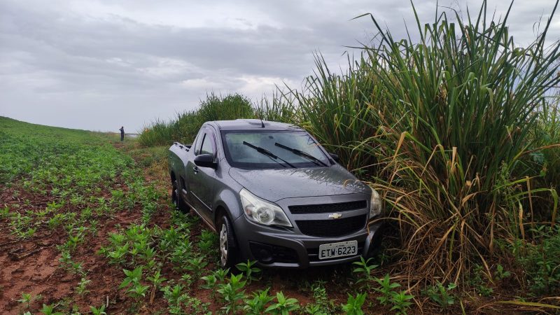 Dois pivetes ‘dançam’ após roubo de carro no Santa Bárbara