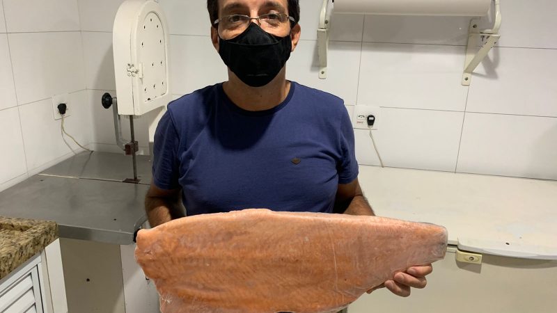 Penhão Peixes tem de bacalhau a camarão empanado e recheado com catupiry  