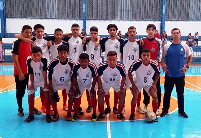 Futsal sub 16 joga nesta terça em Holambra