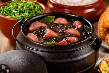 Tradicional Feijoada da APAE é no domingo