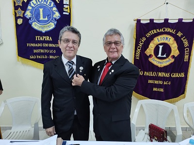 Lions Clube de Itapira realiza troca de comando