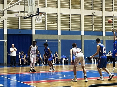 Basquete masculino sub 17 perde em Limeira