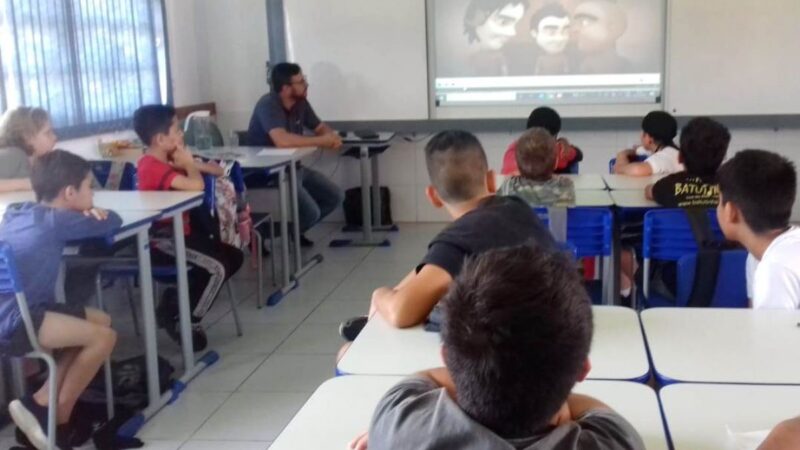 Psicólogo faz palestra sobre bullying