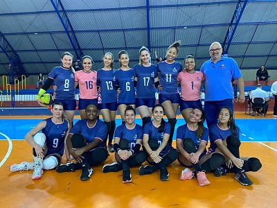 Meninas do vôlei jogam final da Copa Jaguariúna