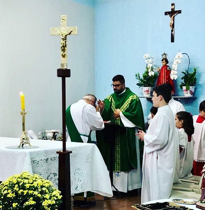 Procissão e missa hoje na Festa do Menino Jesus