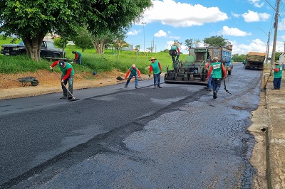 Prefeitura inicia novo pacote de recapeamento asfáltico