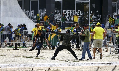 AGU pede a condenação de 40 golpistas