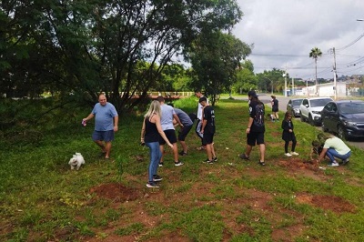 Escola Ativa e SAMA realizam ação em prol ao meio ambiente