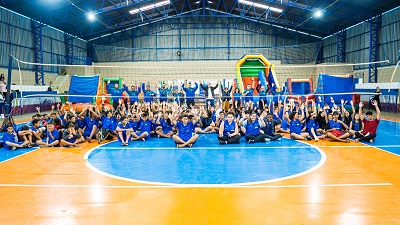 Patrocinado pelo Cristália, Projeto Esporte é Saúde entrega uniformes