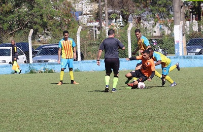 Valência defende liderança contra o BFC União