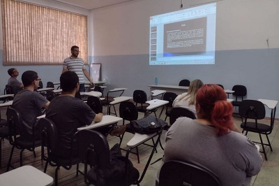 Tutores Educacionais participam de nova capacitação