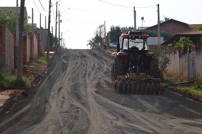 Obras de pavimentação do Loteamento Maniezzo avançam