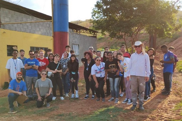 Aterro Sanitário recebe visita de alunos de Itapira e Campinas