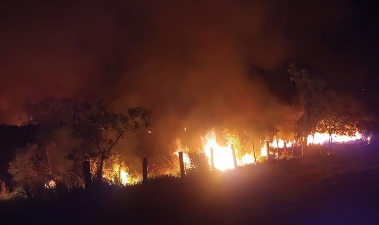 Mega incêndio demorou 6 horas para ser contido