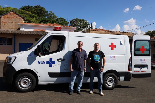 Toninho Bellini e Leandro Sartori recebem ambulância ‘zerobala’