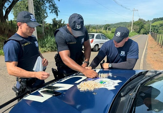 Guardas municipais encontram cocaína ‘dispensada’ no Stringuetti