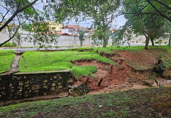 ‘Zerão’ do Santa Marta registra novo deslizamento de terra