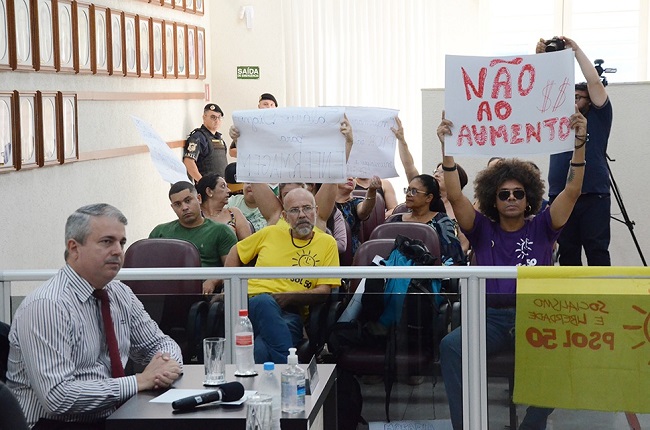 Vereadores vão ganhar quase R$ 10 mil por mês; só o PSOL foi contra