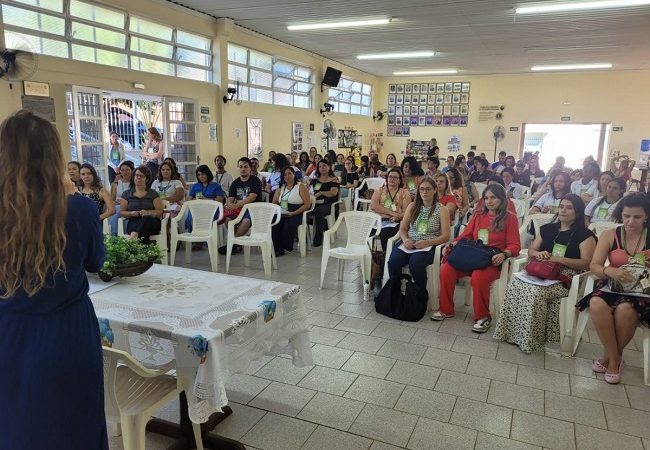 Encontro de Educadores promove reflexões sobre atuação profissional