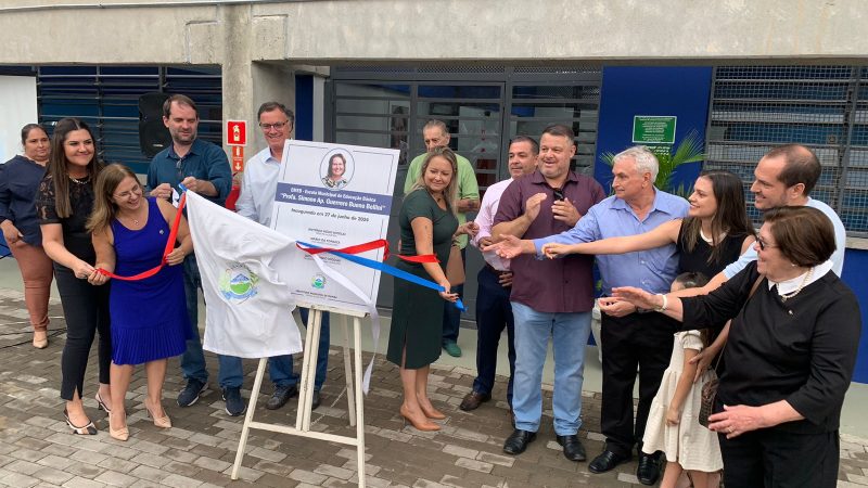 Em clima de muita emoção, nova escola do bairro Morada do Sol é inaugurada