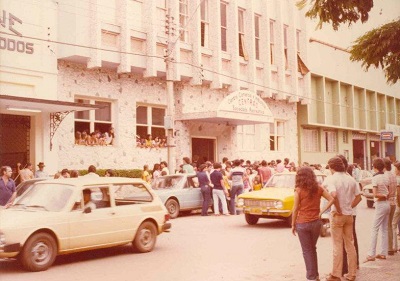 Nossa História: A praça central como referência