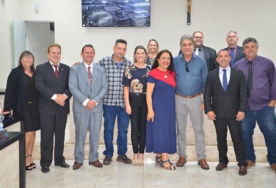 Sessão da Câmara dos Vereadores é marcada por homenagens