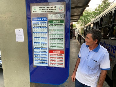 Prefeitura instala totem com horários das linhas de ônibus